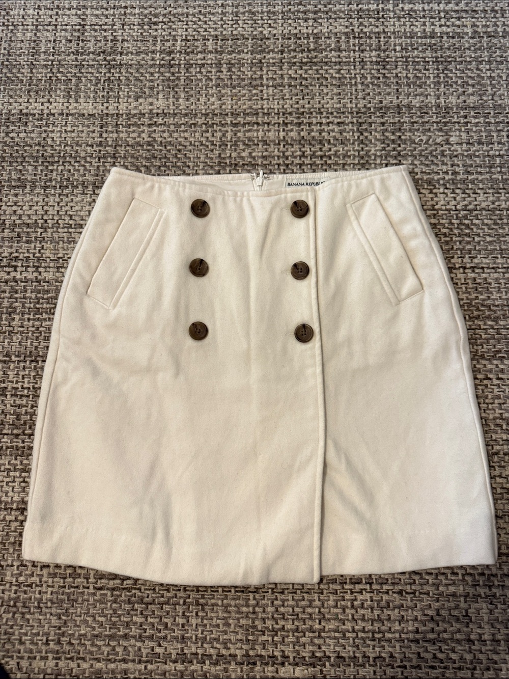 Chic Banana Republic IvoryDouble-Breasted Wool Mini Skirt A-line Silhouette Sz4
